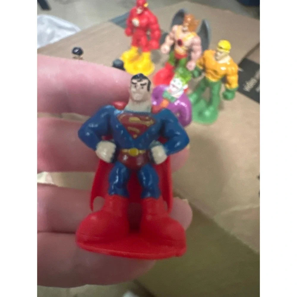 DC Comics Miniature PVC Figures Lot of 7 Superman Flash Joker Penguin Robin 2in